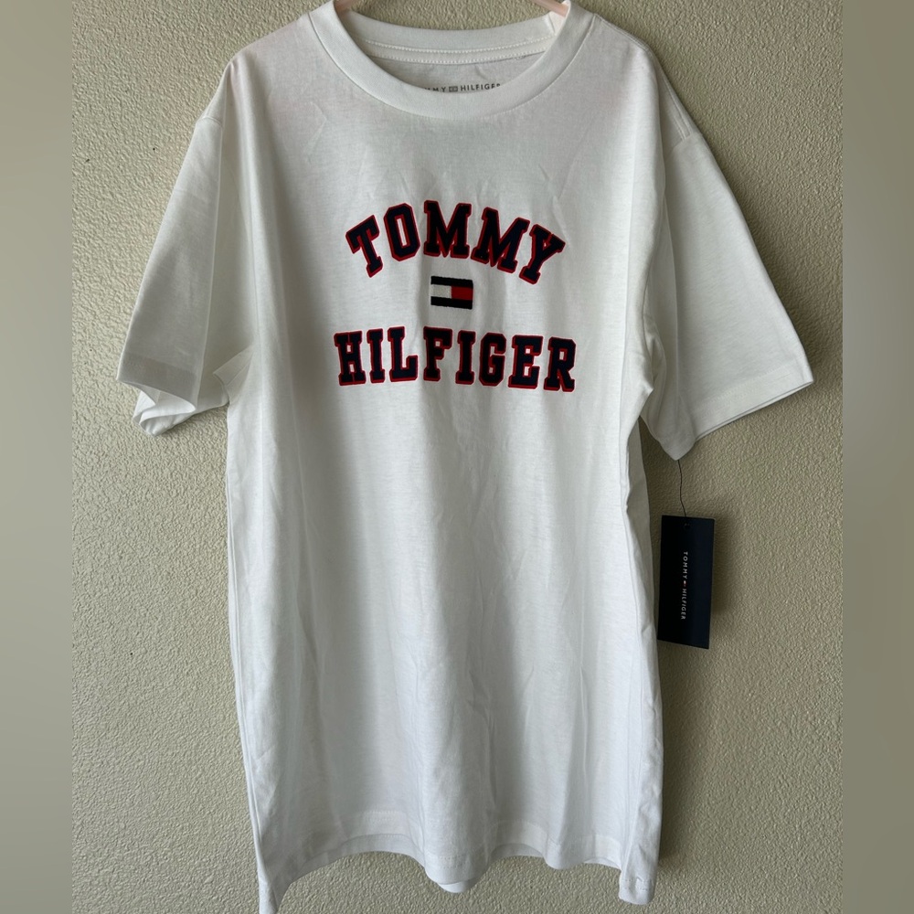 NWT - Tommy Hilfiger Kids White Tee with Red Logo Size 10/12